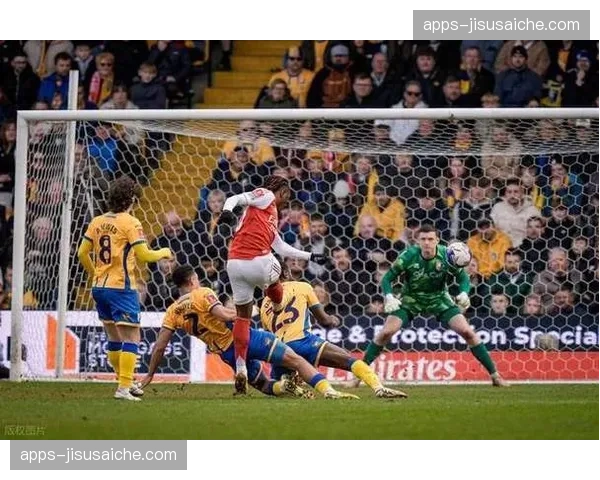 埃泽缺席削弱定位球威胁 阿森纳破密集防守手段减少